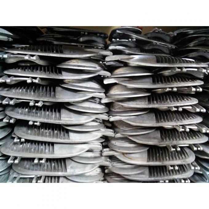 Nervure arrière de rayonnement de route de structure économiseuse d'énergie des appareils d'éclairage 50w 6