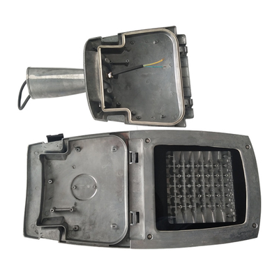 Logement en aluminium IP66 IK08 ADC12 Shell de réverbère du moulage mécanique sous pression LED