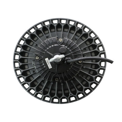 IP Grade 0,95 Lampes suspendues haute baie 4,2 kg Poids pour l'éclairage industriel