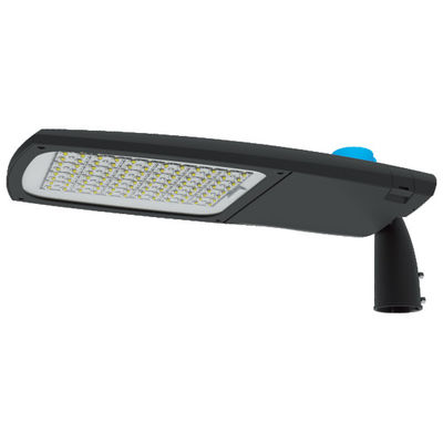 L'homme de coulée en aluminium lampe de rue 6m 8m 10m 12m Top Durable Design Température de couleur 3000K-6000K -20C-50C