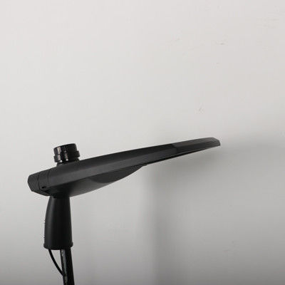 Efficacité 150LM/W LED Parking et zone résidentielle Lampes de rue Casing IP65 gris foncé Ra>70